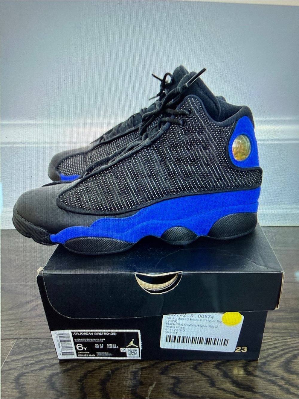 Jordan 13 Retro Black and Royal Blue Basketball Sneakers - sz 6 - Excellent